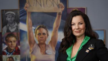 La presidenta del sindicato de actores SAG-AFTRA Fran Drescher posa para un retrato el miércoles 23 de agosto de 2023 en la sede del sindicato en Los Ángeles. (Foto AP/Chris Pizzello)