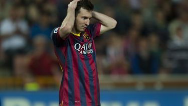 americateve | El jugador del Barcelona, Lionel Messi, gesticula en la derrota 1-0 ante el Granada por la liga espa&ntilde;ola el s&aacute;bado, 12 de abril de 2014, en Granada, Espa&ntilde;a. (AP Photo/Daniel Tejedor)