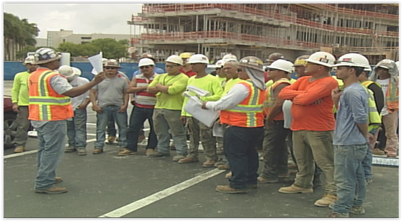 CONSTRUCTORES FIU.PNG