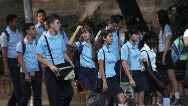 cubanos de la isla podran estudiar en eeuu