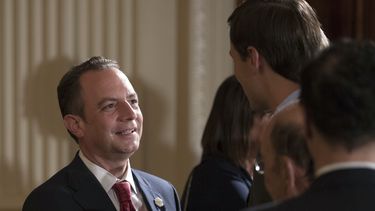 Trump despide a Priebus y lo reemplaza con Kelly