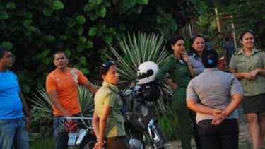 hostiga la policia politica a opositores recientemente excarcelados