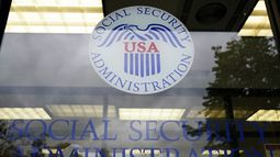 ARCHIVO - La oficina de la Administración del Seguro Social de EEUU en Mount Prospect, Illinois, el 12 de octubre de 2022. (AP Foto/Nam Y. Huh, Archivo)