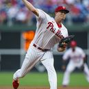Filis ganan 7-2 a Nacionales; gran labor de Gibson