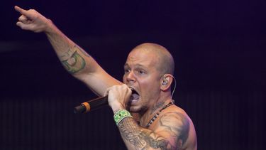 americateve | Ren&eacute; P&eacute;rez del d&uacute;o puertorrique&ntilde;o &ldquo;Calle 13&rdquo; durante una presentaci&oacute;n en el Wirikuta Fest en la Ciudad de M&eacute;xico en una fotograf&iacute;a del 26 de mayo de 2012. Cuatro de los &eacute;xitos del d&uacut