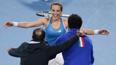 Bronzetti gana e Italia jugará final de United Cup ante EEUU