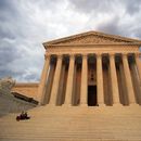 ARCHIVO – El edificio de la Corte Suprema de Estados Unidos cerca del atardecer, en Washington, el 18 de octubre de 2018. (AP Foto/Manuel Balce Ceneta, Archivo)