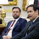 El secretario de Estado, Marco Rubio, habla mientras el vicepresidente JD Vance escucha durante una reunión entre el presidente Donald Trump y el presidente de Corea del Sur, Lee Jae Myung, en la Oficina Oval de la Casa Blanca, el lunes 25 de agosto de 2025 en Washington. (AP Foto/Alex Brandon)
