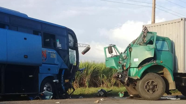 accidente de transito en jatibonico, cuba deja un fallecido y ocho lesionados