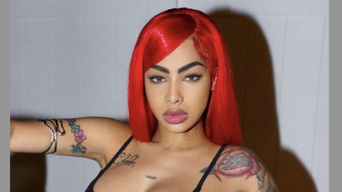 el particular producto que promociona yailin la mas viral tras separarse de anuel aa