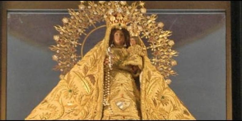 Una imagen de la Virgen de la Caridad será entronizada el 28 de agosto. Para unirse al evento, se lanzarán campanas al vuelo en algunos templos cubanos.La pequeña imagen encierra una singular historia de fe y devoción mariana. Es una réplica de la imagen