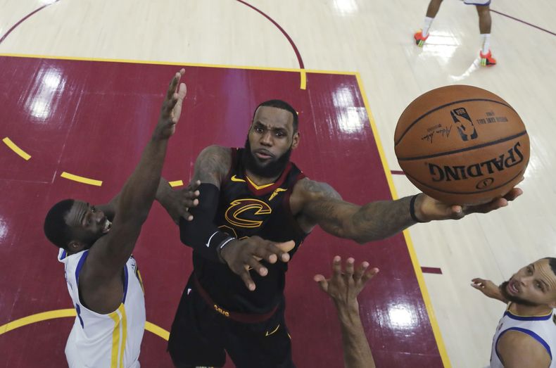 DEP-BAS_LAKERS-LEBRON-0.jpg