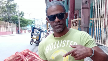 cubano denuncia a regimen por robo de carne de res en guantanamo