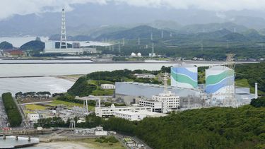 americateve | Foto de junio de 2013 de la planta nuclear Sendai en el sur de Jap&oacute;n. Los reguladores determinaron el mi&eacute;rcoles 10 de septiembre de 2014 que Sendai cumple los requisitos estrictos impuestos luego del desastre de Fukushima en 2011. (AP Foto/K