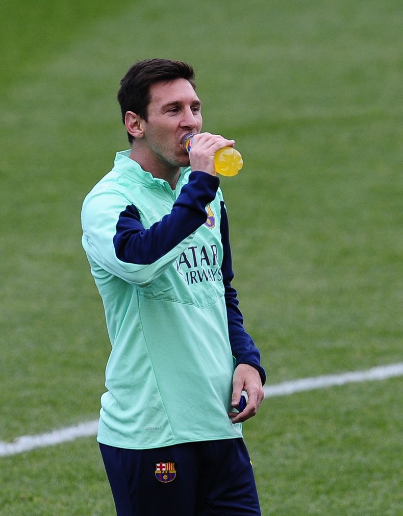El delantero argentino Lionel Messi durante un entrenamiento del Barcelona el viernes 3 de enero de 2014. (AP Foto/Manu Fernandez)
