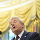 El presidente Donald Trump habla durante un evento sobre la reubicación de la sede del Comando Espacial de Estados Unidos, de Colorado a Alabama, en la Oficina Oval de la Casa Blanca, el martes 2 de septiembre de 2025, en Washington. (AP Foto/Mark Schiefelbein)