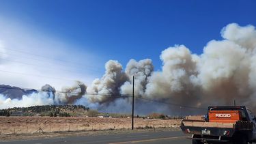 incendio en arizona se duplica en tamano durante la noche
