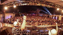 la factoria de hialeah celebro su fiesta de halloween con mas de 10.000 personas