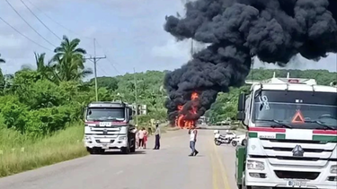 camion cisterna que trasladaba combustible de la base de supertanqueros de matanzas a la habana exploto en via blanca