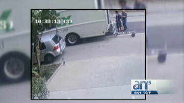 con una falsa identidad convence a fedex y roba una costosa computadora