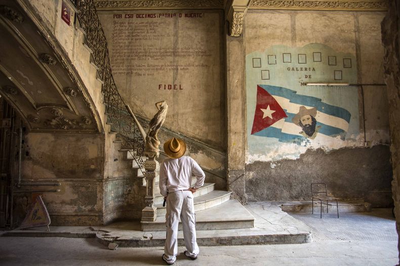 REP-GEN_CUBA-FIDEL_CASTRO_A_LOS_90-1.jpg