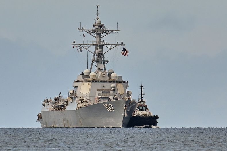 Esta fotografía del 26 de octubre de 2025 muestra el barco de guerra estadounidense USS Gravely, en Puerto España, Trinidad y Tobago. (AP foto/Robert Taylor)