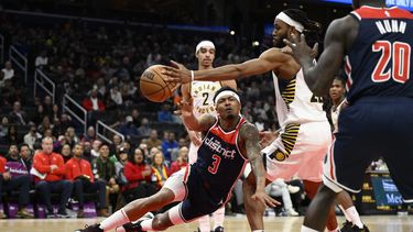Wizards anotan 80 en medio partido; aplastan a Pacers