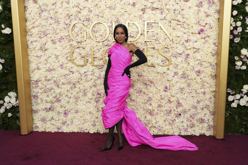 Kerry Washington llega a la 82ª edición de los Globos de Oro el domingo 5 de enero de 2025 en el Beverly Hilton de Beverly Hills, California.(Foto Jordan Strauss/Invision/AP)