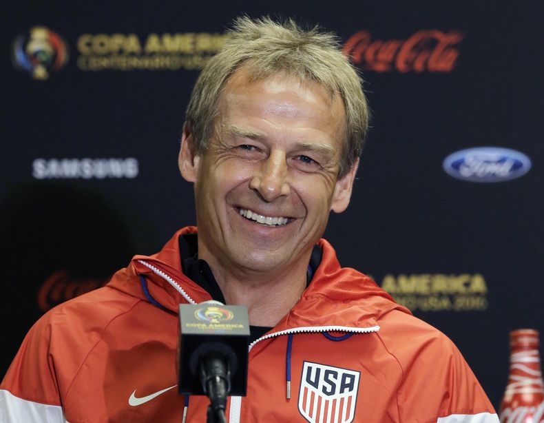 DEP-FUT EEUU-KLINSMANN