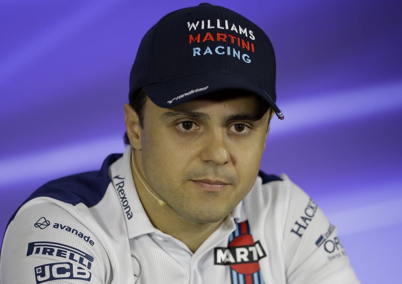 ARCHIVO - El piloto de Williams Felipe Massa durante una rueda de prensa previo al Gran Premio de Brasil, el 9 de noviembre de 2017, en Sao Paulo. (AP Foto/Andre Penner)