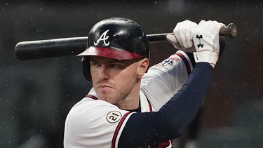 Fuente AP: Dodgers fichan a Freeman por 162 millones, 6 años