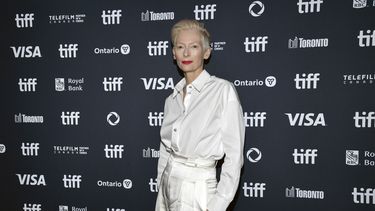 Tilda Swinton asiste al estreno de The Room Next Door en TIFF Lightbox durante el Festival Internacional de Cine de Toronto el sábado 7 de septiembre de 2024 en Toronto. (Foto Evan Agostini/Invision/AP)