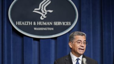 EEUU: Personas sin seguro de salud alcanza mínimo histórico