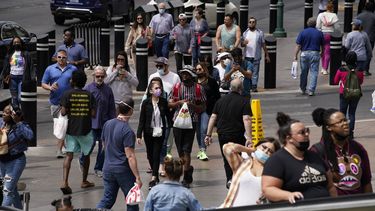 EEUU relaja uso de mascarilla para población vacunada