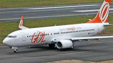 americateve | A partir del 21 se septiembre la aerolínea Gol, de Brasil, dejó de operar 10 vuelos a Venezuela, de acuerdo con el más reciente informe de cambios de equipos o reducción de frecuencias de aerolíneas internacionales de la ALAV, Asociación de Líneas Aéreas