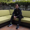 Ringo Starr posa para un retrato en West Hollywood, California, el jueves 17 de octubre de 2024. (Foto AP/Jae C. Hong)