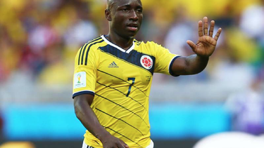 arrestan a futbolista colombiano por violencia domestica