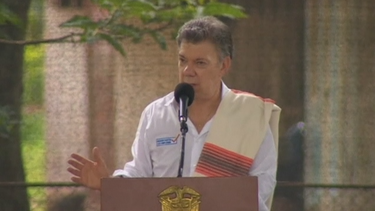 juan manuel santos exhorto a nicolas maduro abrir la frontera entre ambos paises