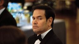 El secretario de Estado de EEUU, Marco Rubio, asistirá a la cena de la Asociación Nacional de Gobernadores en la Casa Blanca, el sábado 21 de febrero de 2026, en Washington. (Foto AP/Allison Robbert)