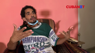luis manuel otero sitiado en casa de su abuela