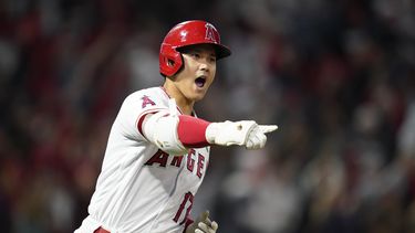 Ohtani conecta su 1er grand slam, Angelinos ganan a Rays