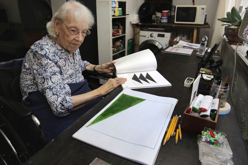 ESP-ART_CARMEN_HERRERA-CENTENARIO-3.jpg