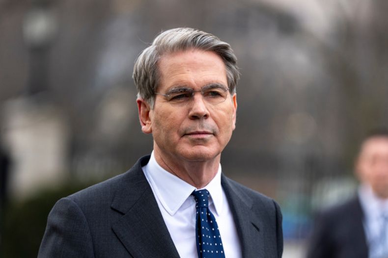 El secretario del Tesoro de Estados Unidos Scott Bessent en la Casa Blanca en Washington el 6 de marzo del 2026. (AP foto/Alex Brandon)