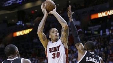 heat concreta barrida sobre nets en la campana