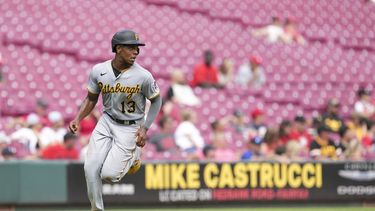 Piratas ganan 4-2 a Rojos; Castillo pega jonrón