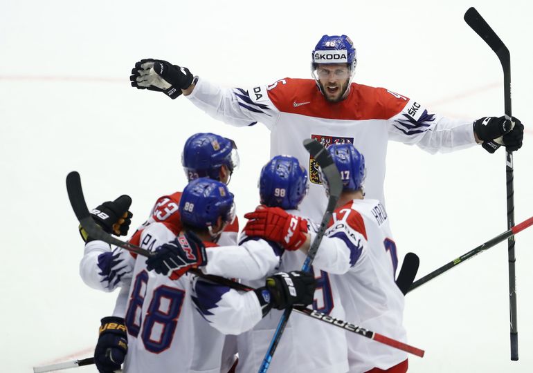 Tienen COVID 6 jugadores de equipo olímpico checo de hockey