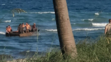 siete cubanos son interceptados tras tocar tierra en cayo hueso