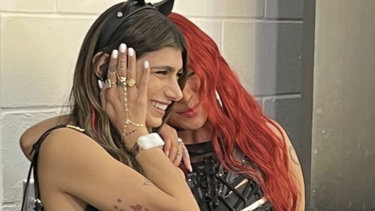 mia khalifa y karol g profundizan su relacion ante los ojos de todo el mundo