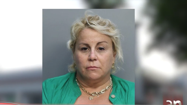 tras las rejas una cubana acusada de intentar cobrar un cheque haciendose pasar por una mujer fallecida