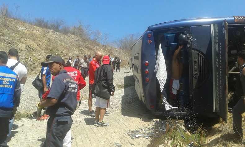 DEP-FUT_LIBERTADORES_HURACAN-ACCIDENTE-2.jpg